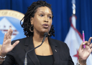 DC Mayor Looks To Bet On Poker, Blackjack And Bingo To Grow City’s Revenue